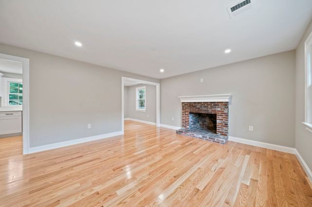 3 Taylor Point Road, Pembroke, MA 02359