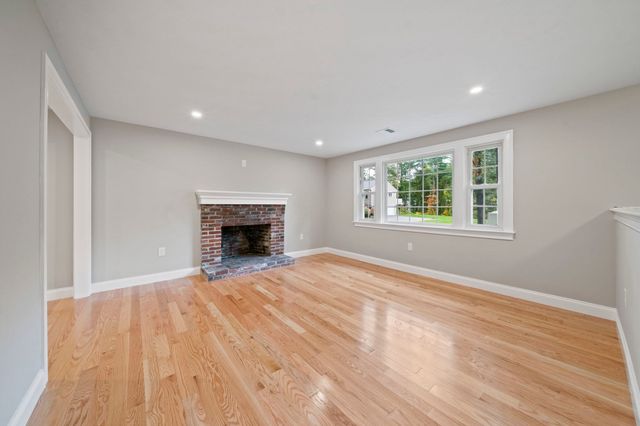 3 Taylor Point Road, Pembroke, MA 02359