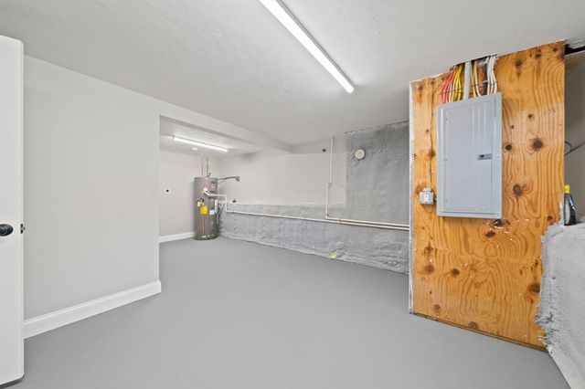 3 Taylor Point Road, Pembroke, MA 02359