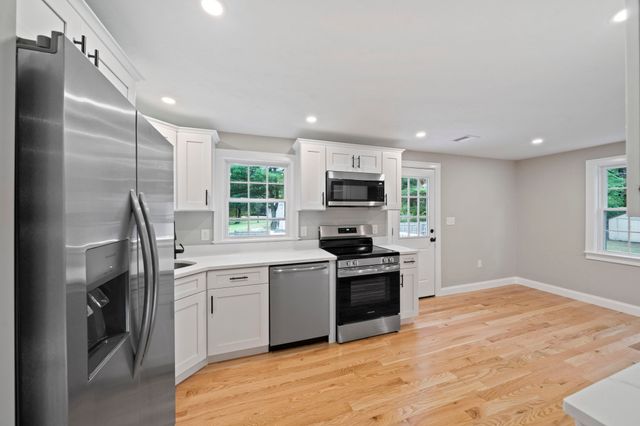 3 Taylor Point Road, Pembroke, MA 02359