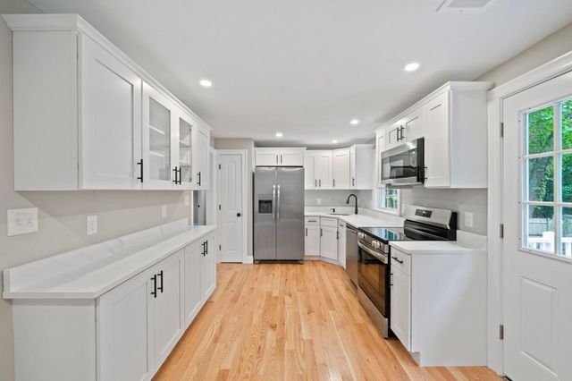 3 Taylor Point Road, Pembroke, MA 02359