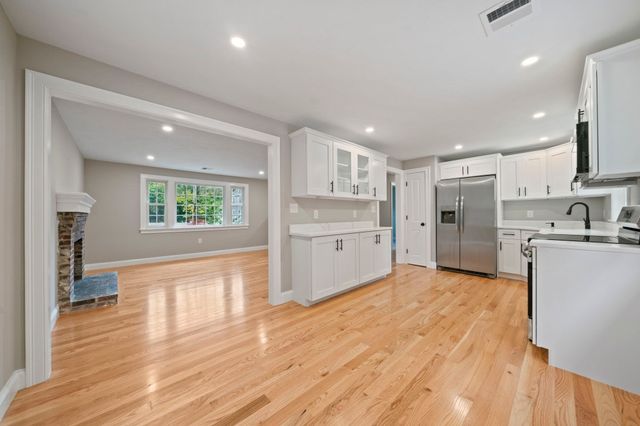 3 Taylor Point Road, Pembroke, MA 02359