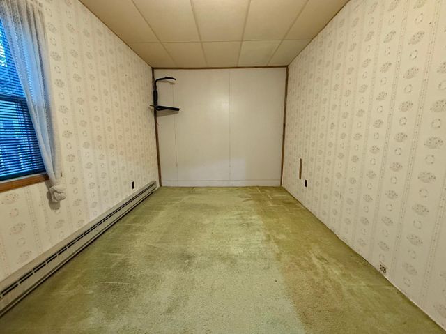 211 Kendall Avenue N, Thief River Falls, MN 56701