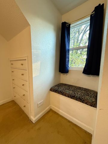 211 Kendall Avenue N, Thief River Falls, MN 56701