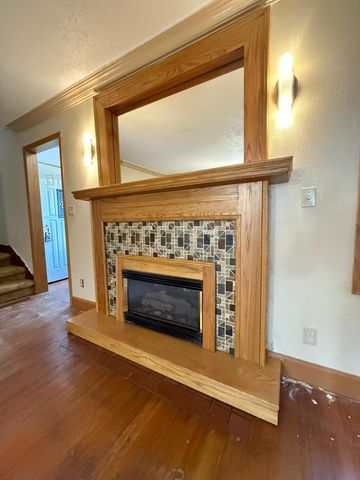 211 Kendall Avenue N, Thief River Falls, MN 56701