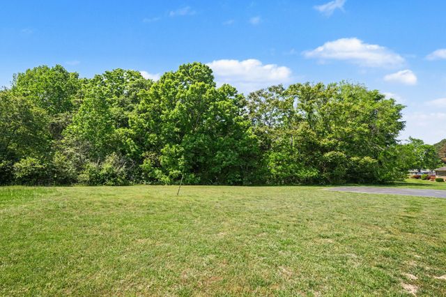 1018 Fox Hill Rd, Ashland City, TN 37015