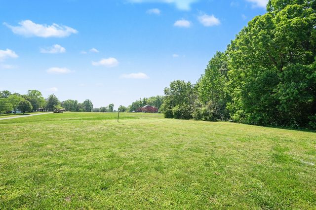 1018 Fox Hill Rd, Ashland City, TN 37015