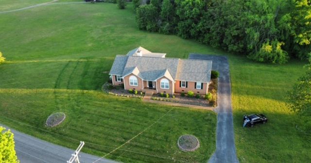 1018 Fox Hill Rd, Ashland City, TN 37015
