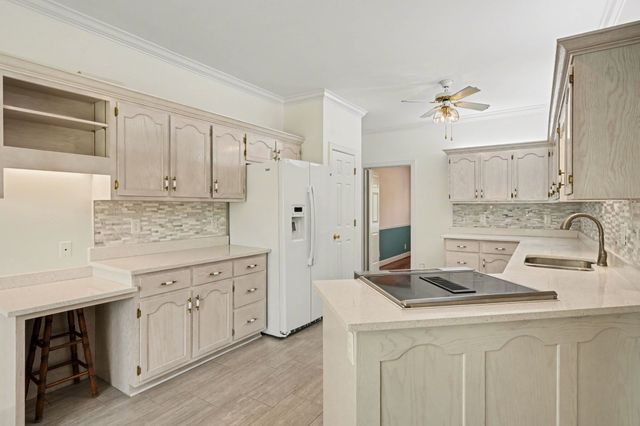 1018 Fox Hill Rd, Ashland City, TN 37015
