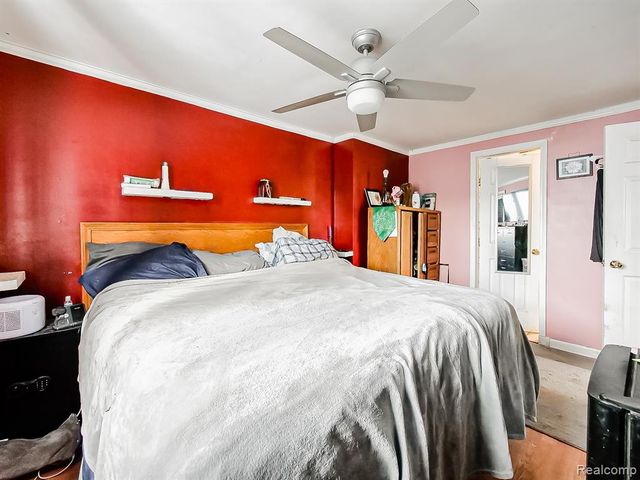 819 Woodingham Avenue, Waterford, MI 48328