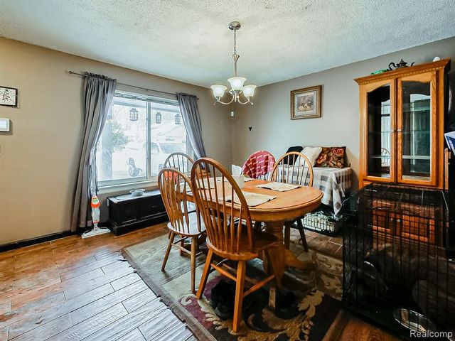 819 Woodingham Avenue, Waterford, MI 48328