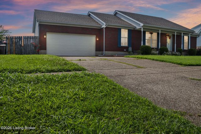 10002 Lancewood Rd, Louisville, KY 40229