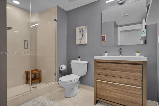 1111 SW 1st Ave 721-N, Miami, FL 33130