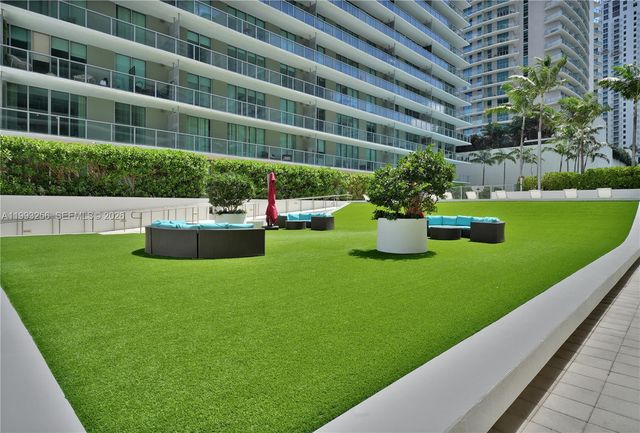 1111 SW 1st Ave 721-N, Miami, FL 33130