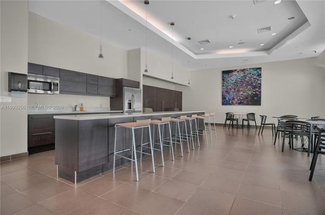 1111 SW 1st Ave 721-N, Miami, FL 33130