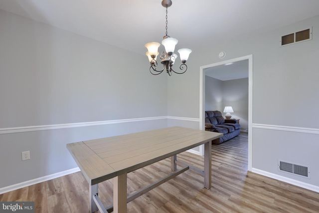 230 MEADOWLARK DR, Ephrata, PA 17522