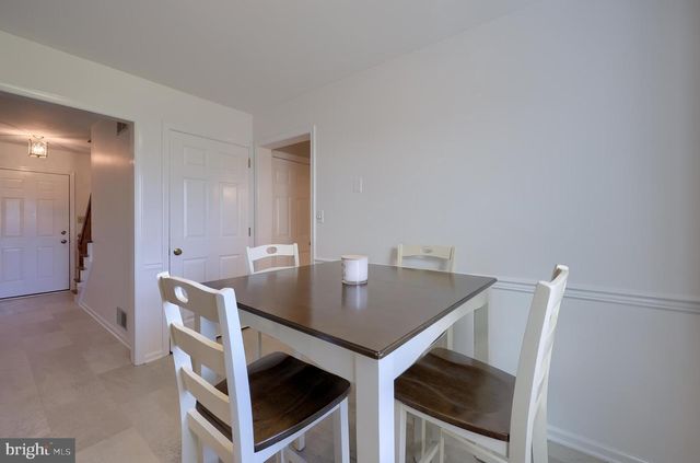 230 MEADOWLARK DR, Ephrata, PA 17522