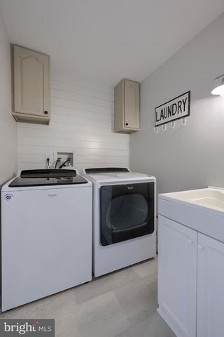 230 MEADOWLARK DR, Ephrata, PA 17522