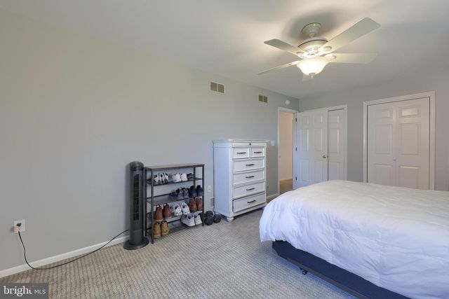 230 MEADOWLARK DR, Ephrata, PA 17522