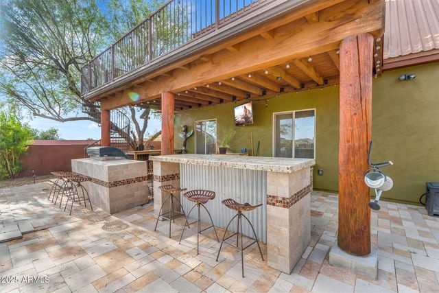 37044 N 7TH Avenue, Phoenix, AZ 85086