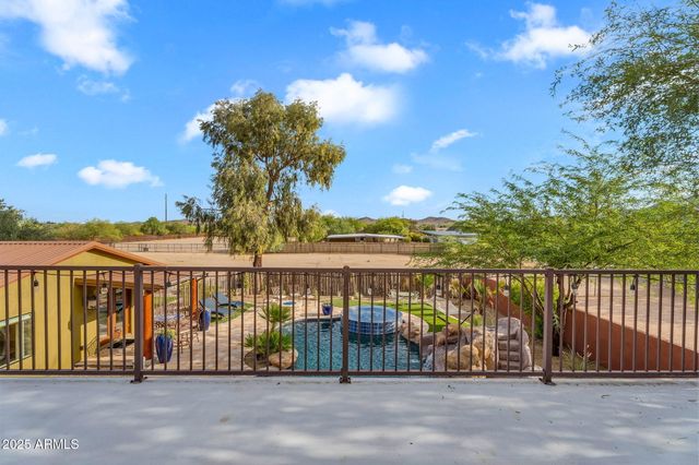 37044 N 7TH Avenue, Phoenix, AZ 85086