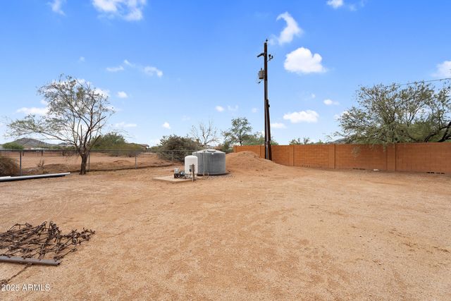 37044 N 7TH Avenue, Phoenix, AZ 85086