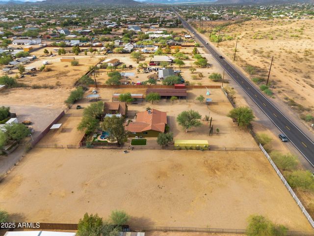 37044 N 7TH Avenue, Phoenix, AZ 85086