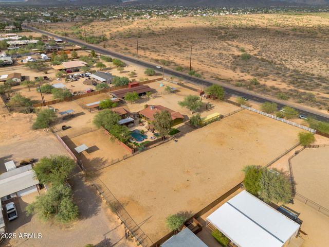 37044 N 7TH Avenue, Phoenix, AZ 85086