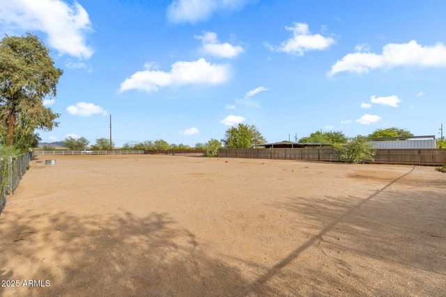 37044 N 7TH Avenue, Phoenix, AZ 85086