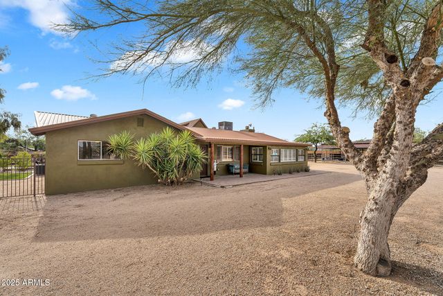 37044 N 7TH Avenue, Phoenix, AZ 85086