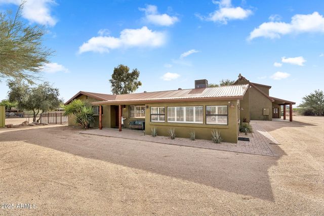 37044 N 7TH Avenue, Phoenix, AZ 85086