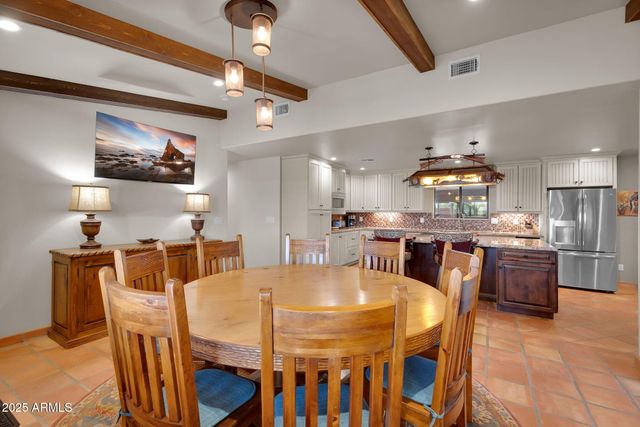 37044 N 7TH Avenue, Phoenix, AZ 85086