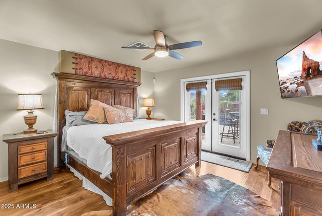 37044 N 7TH Avenue, Phoenix, AZ 85086