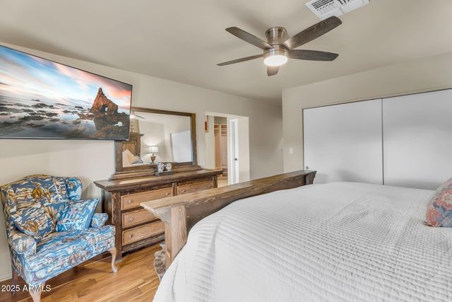 37044 N 7TH Avenue, Phoenix, AZ 85086