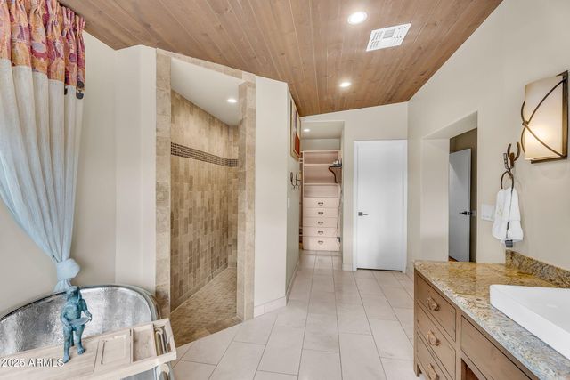 37044 N 7TH Avenue, Phoenix, AZ 85086