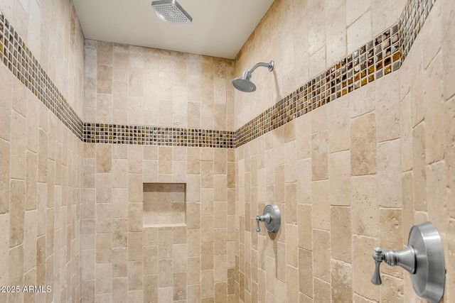 37044 N 7TH Avenue, Phoenix, AZ 85086