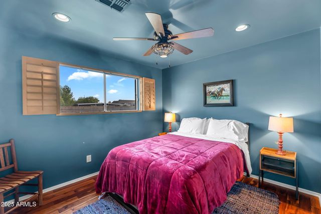 37044 N 7TH Avenue, Phoenix, AZ 85086