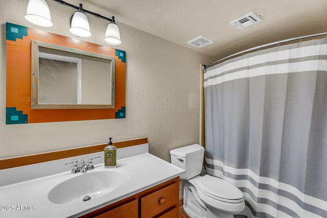 37044 N 7TH Avenue, Phoenix, AZ 85086