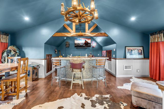 37044 N 7TH Avenue, Phoenix, AZ 85086