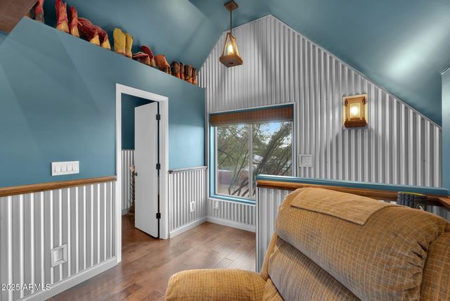 37044 N 7TH Avenue, Phoenix, AZ 85086