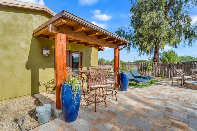 37044 N 7TH Avenue, Phoenix, AZ 85086