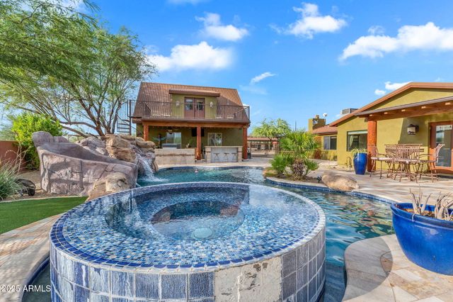 37044 N 7TH Avenue, Phoenix, AZ 85086