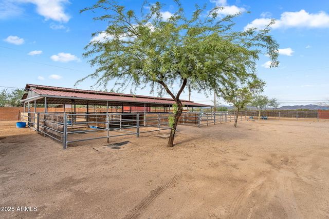 37044 N 7TH Avenue, Phoenix, AZ 85086