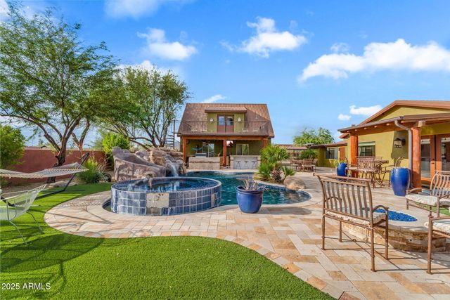 37044 N 7TH Avenue, Phoenix, AZ 85086