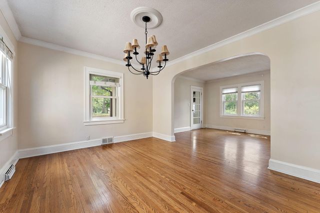 3260 Yosemite Avenue S, Saint Louis Park, MN 55416