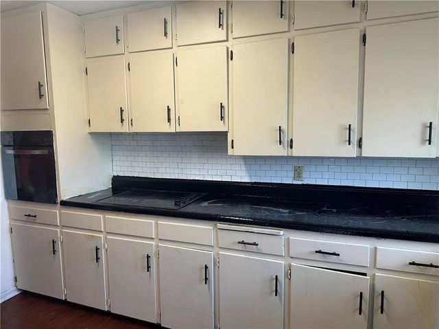 1335 N 9th Street, Independence, KS 67301