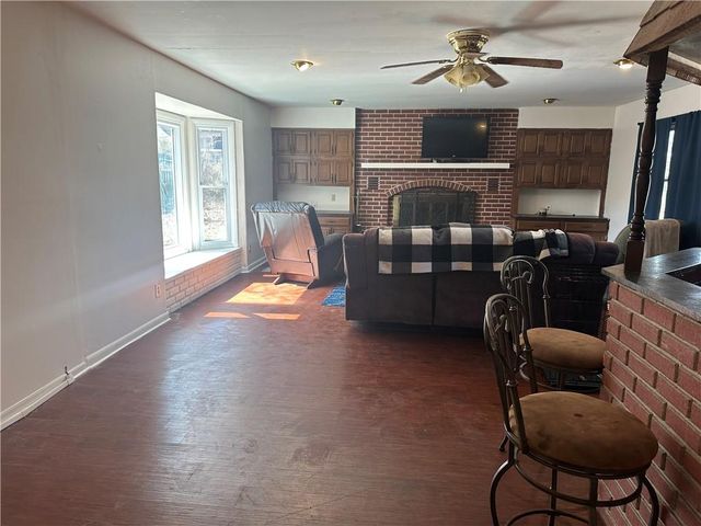 1335 N 9th Street, Independence, KS 67301