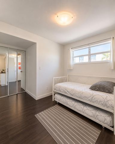 1245 WEST Avenue 302, Miami Beach, FL 33139