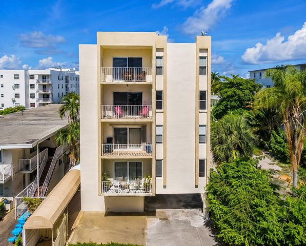 1245 WEST Avenue 302, Miami Beach, FL 33139