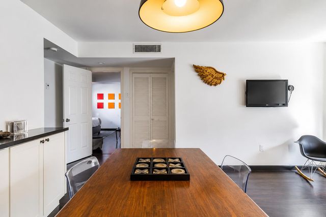 1245 WEST Avenue 302, Miami Beach, FL 33139
